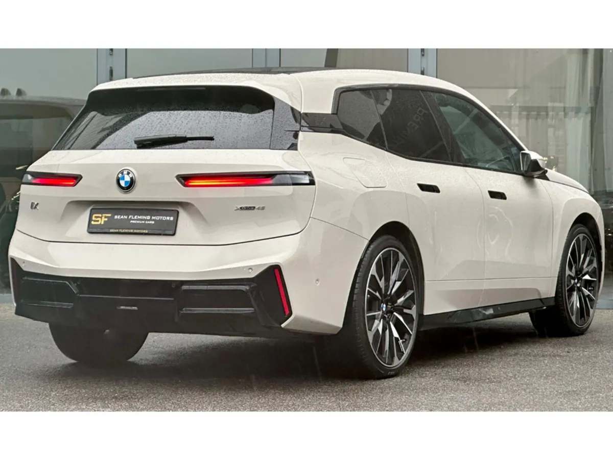 BMW iX I20 XDRIVE45 M SPORT 402BHP - Image 3