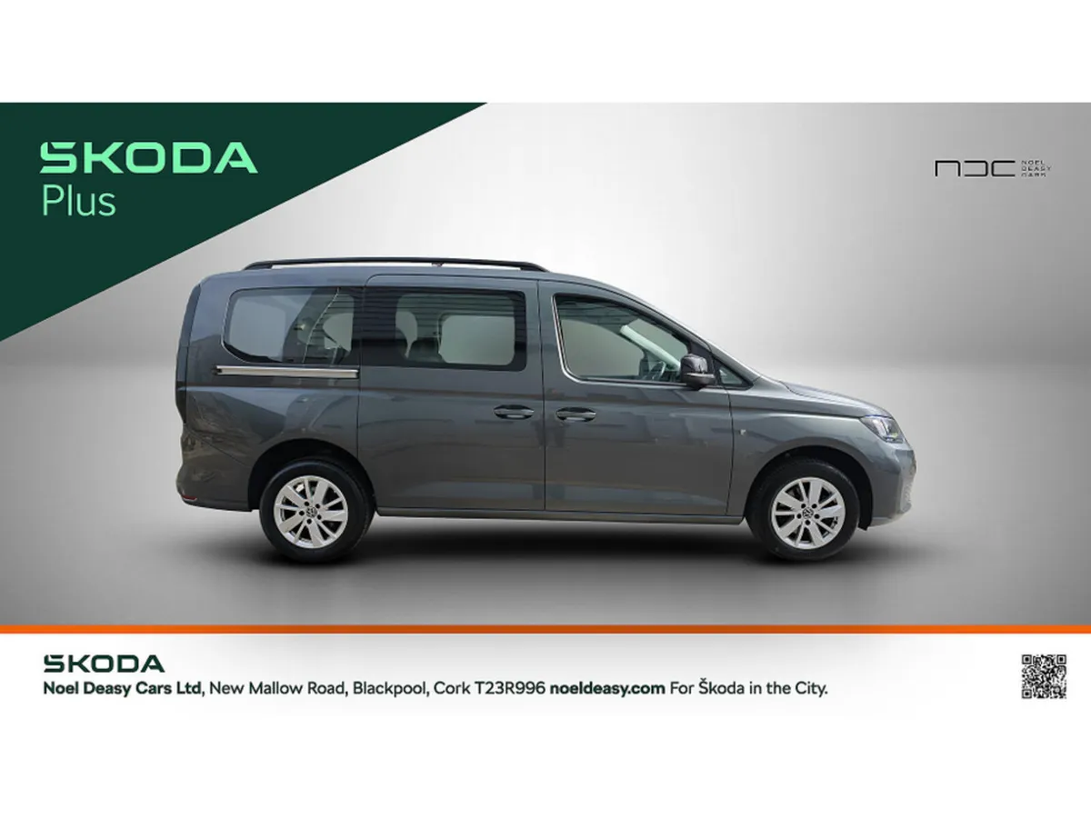 Volkswagen Caddy Maxi Life Life TDI 122 BHP DSG- A - Image 4