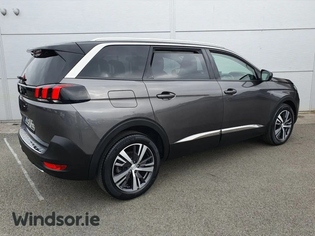 Peugeot 5008 1.5 BlueHDi 130bhp Allure - Image 3