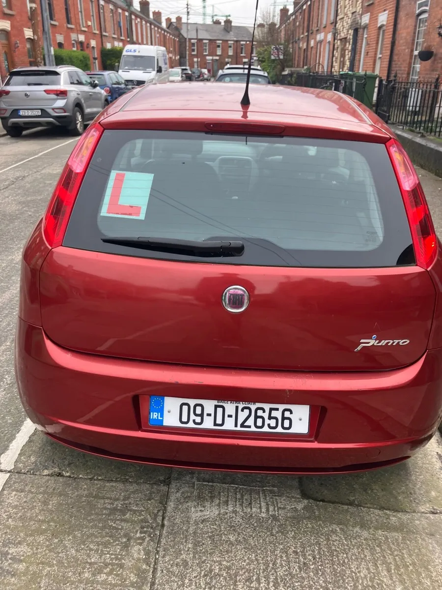 Fiat Punto 2009 - Image 2