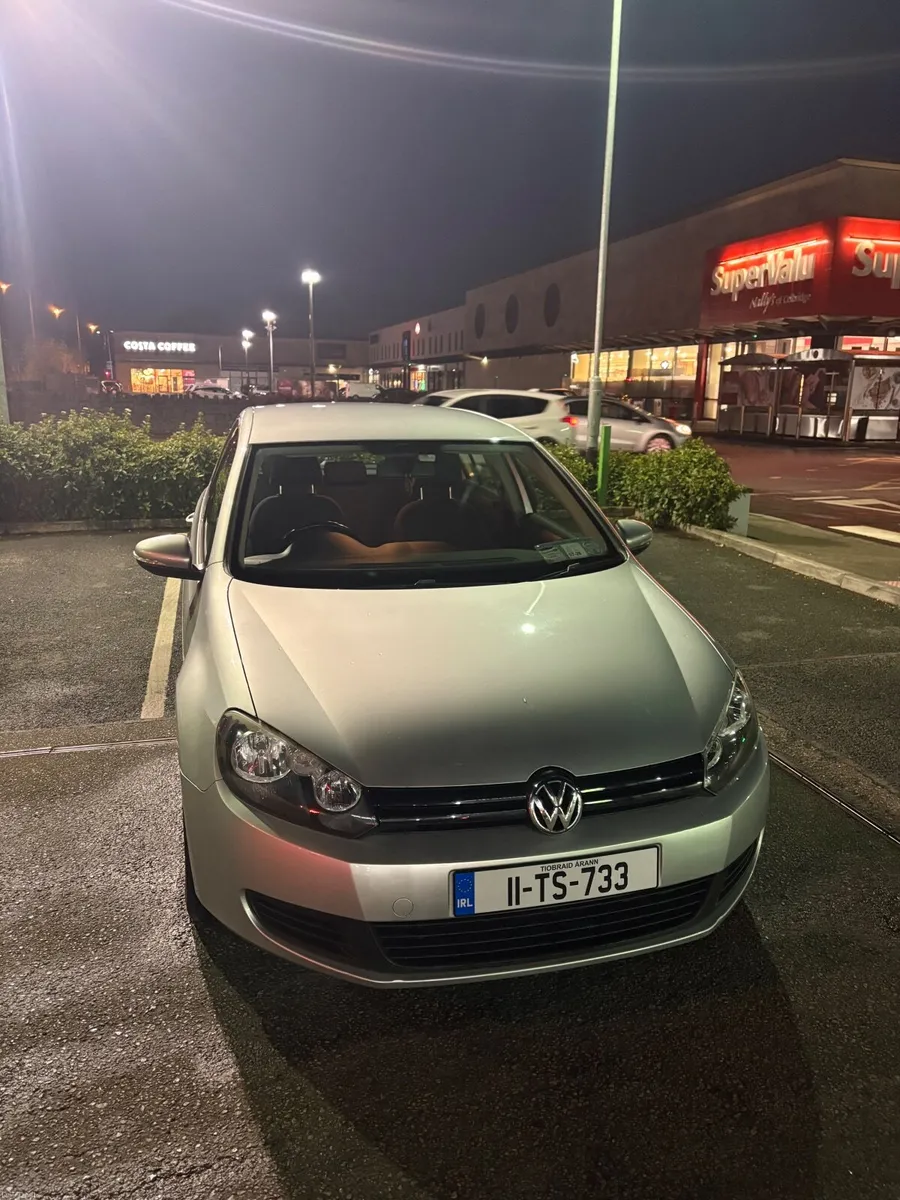Volkswagen Golf 2011 - Image 1