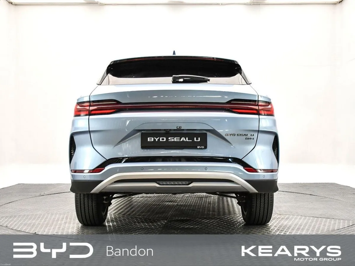 BYD SEAL U Boost 1.5 DM-i PHEV 18.3 kWh eCVT Auto - Image 3