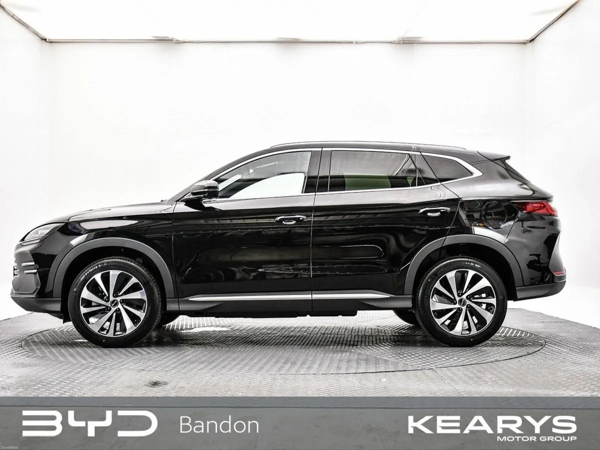 BYD SEAL U Boost DM-i PHEV 18.3 kWh eCVT Auto - Image 4