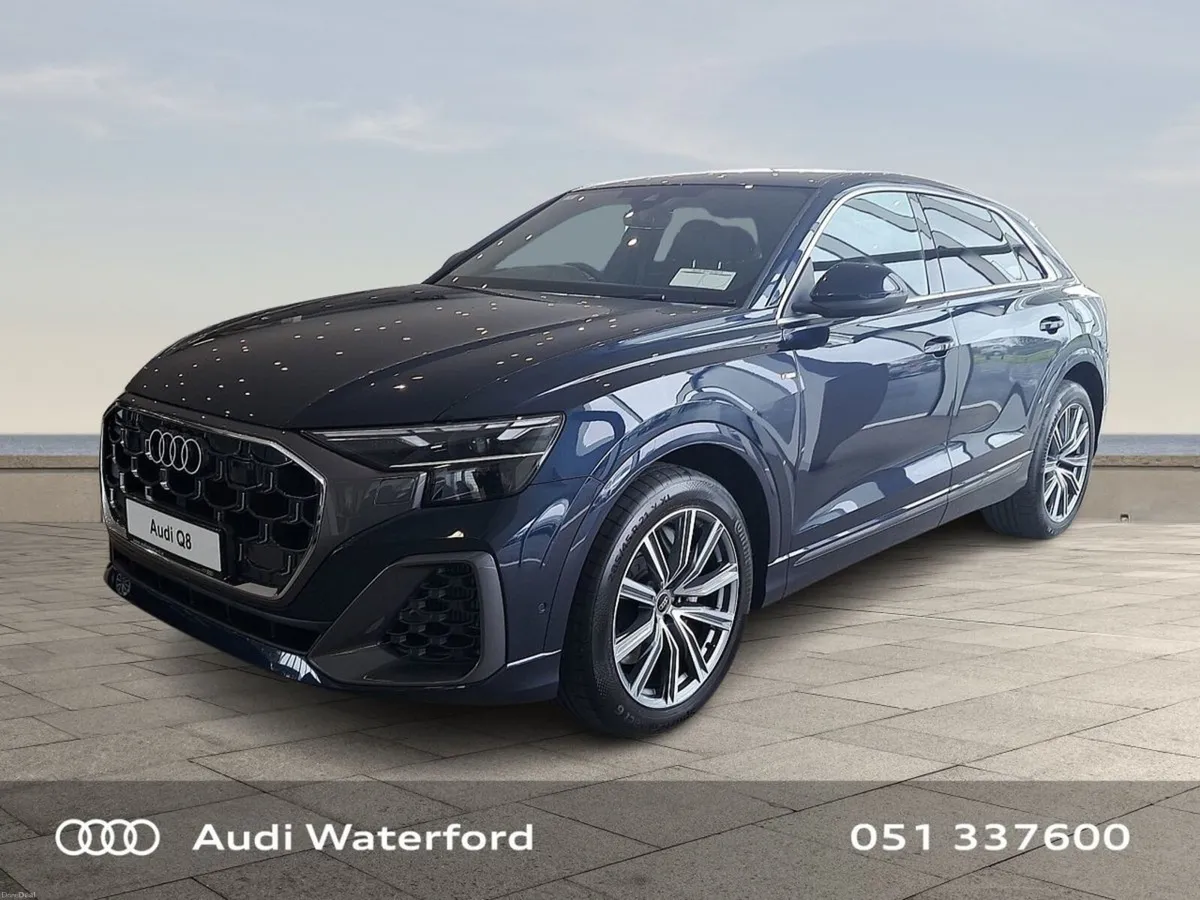 Audi Q8 SUV 55 TFSI E Q S Line - Image 3