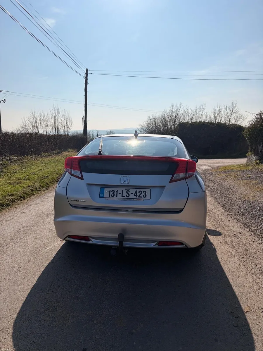 Honda Civic 2013 - Image 4