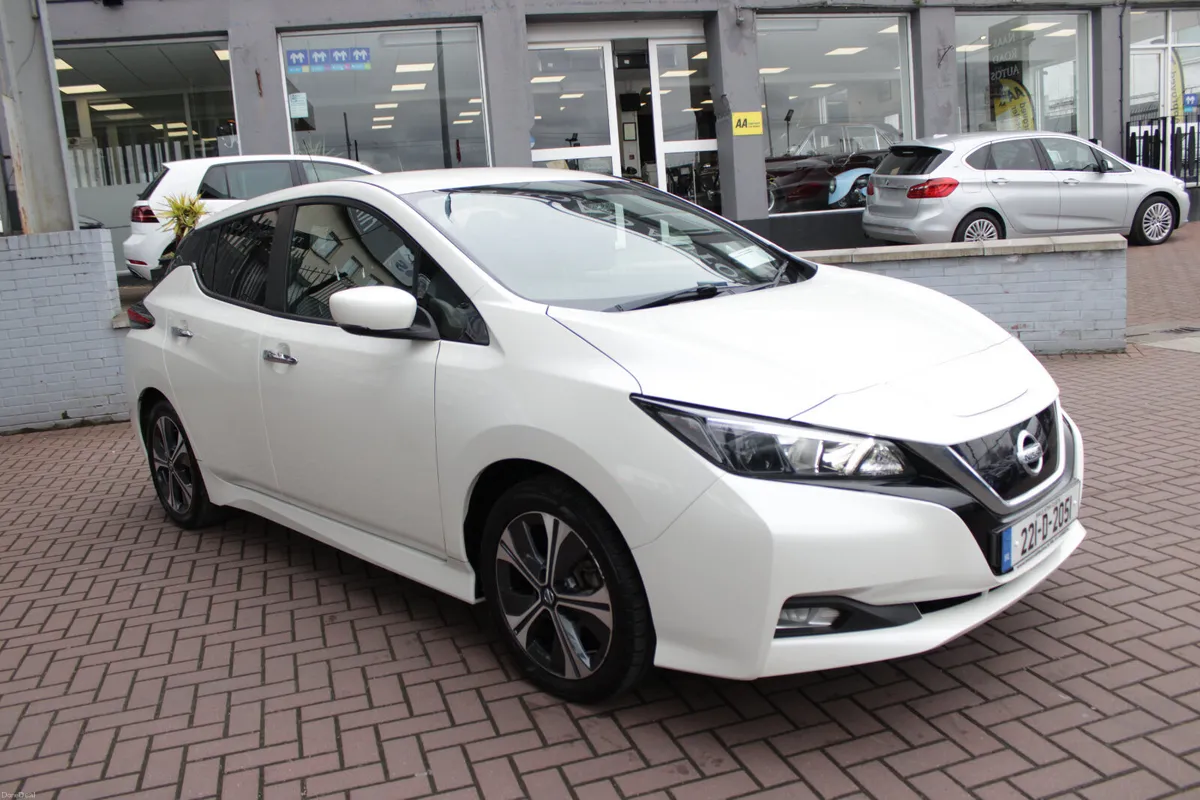 2022 NISSAN LEAF SV 4DR HATCHBACK - Image 1