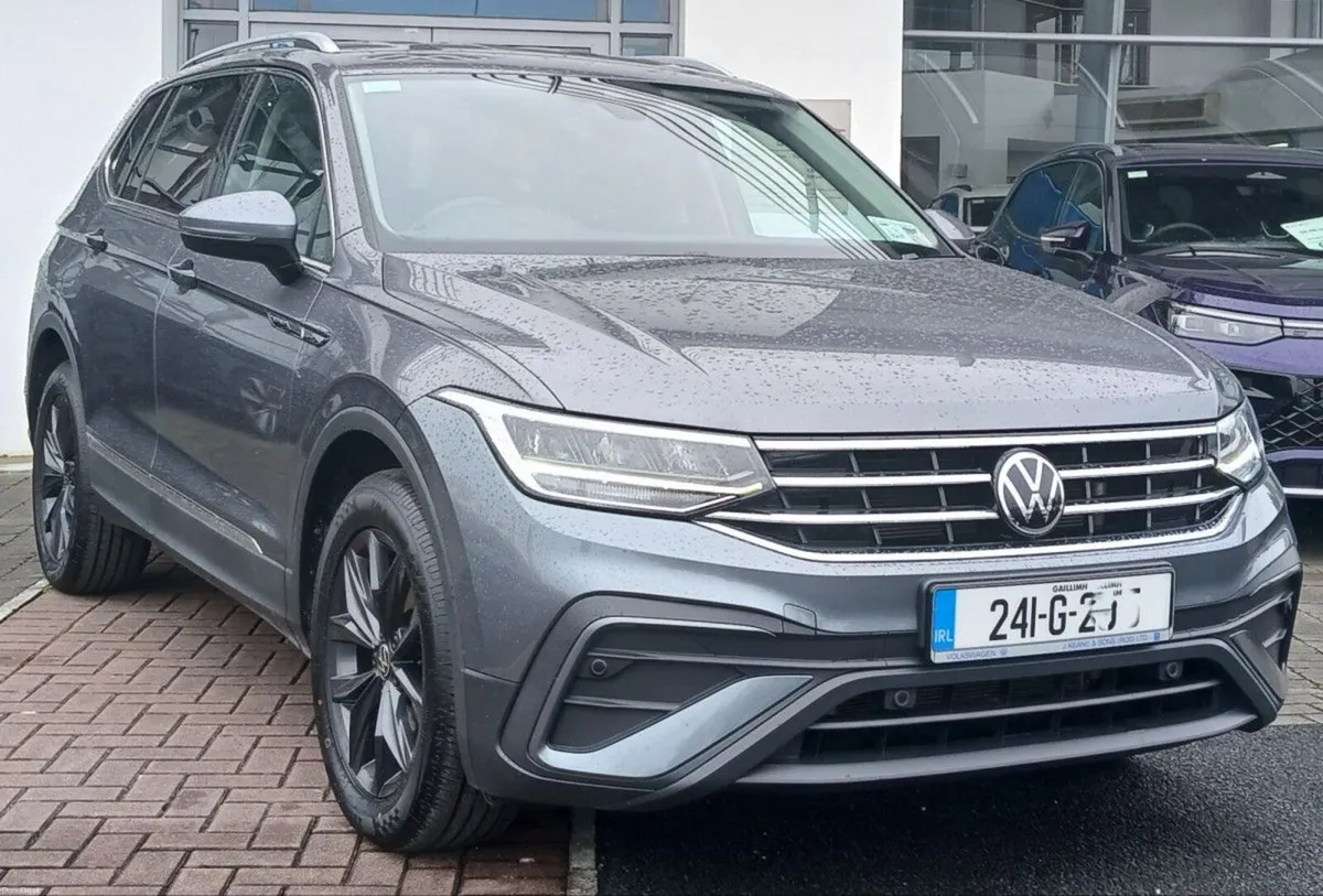 Volkswagen Tiguan Allspace Life 2.0 TDI 150 HP **R - Image 1