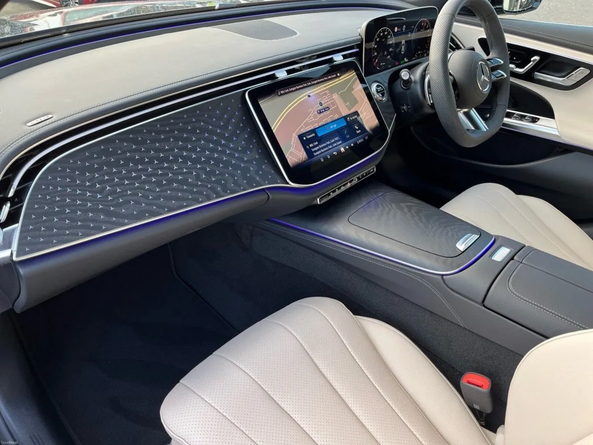 Mercedes-Benz E-Class E 300DE AMG Line Plus PHEV S - Image 6