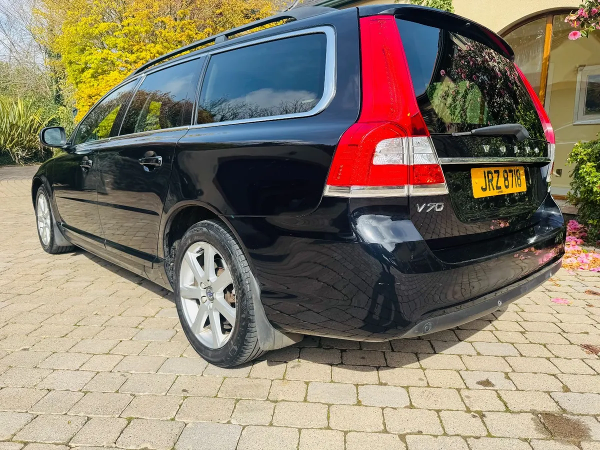 2016 Mdl Volvo V70 D3 SE LUX AS NEW NI LOW VRT - Image 3