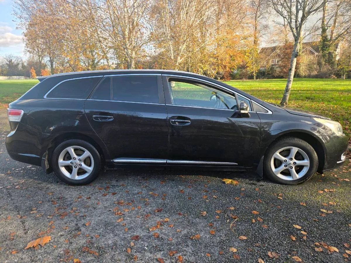 Toyota Avensis (deposit taken) - Image 4