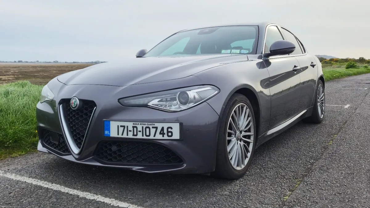 Alfa Romeo Giulia 2017 - Image 1