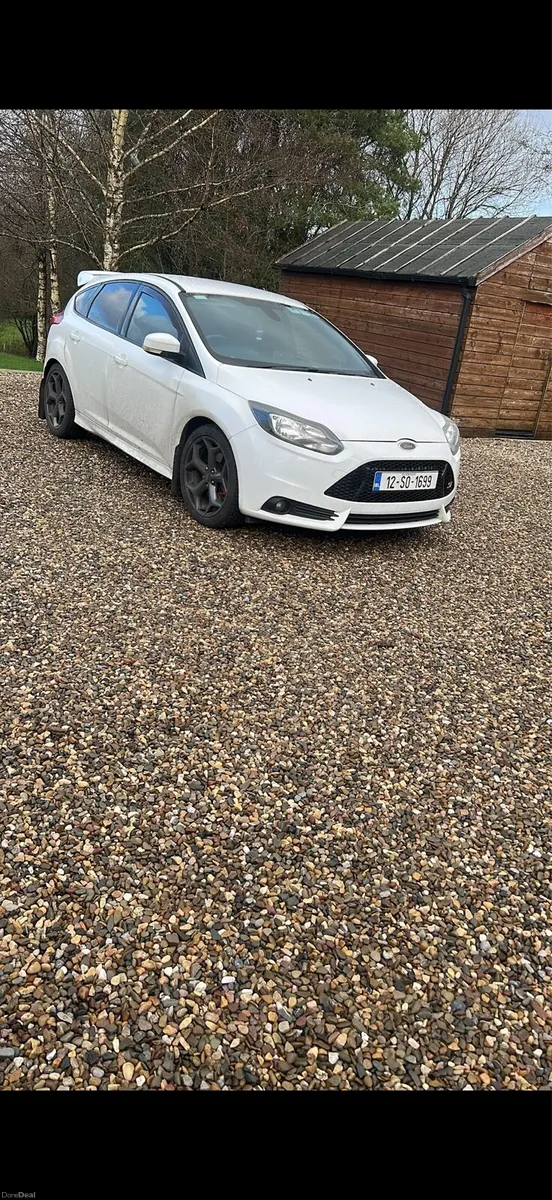 Ford Focus ST-2 Petrol 290Bhp - Image 3