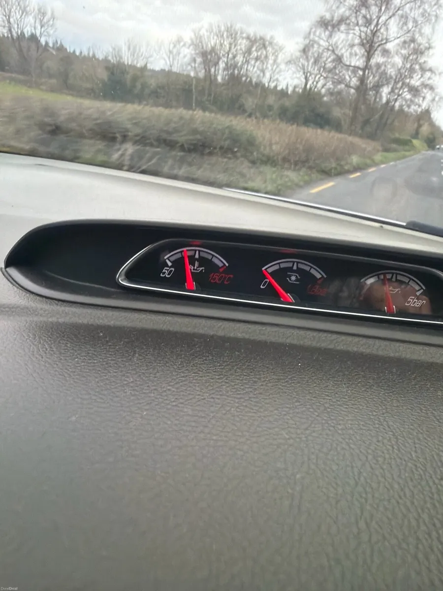 Ford Focus ST-2 Petrol 290Bhp - Image 4