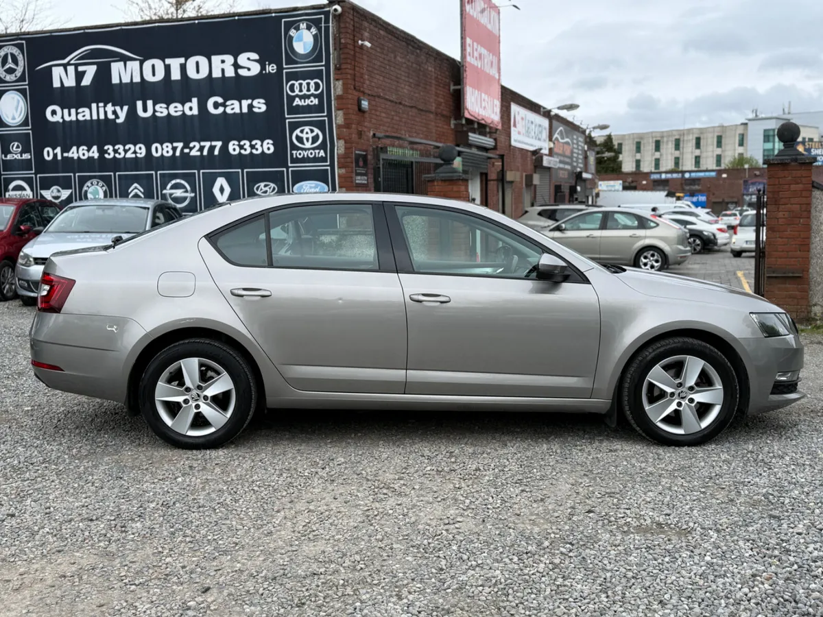 2017 Skoda Octavia AMBITION 1.6 TDI - Image 2