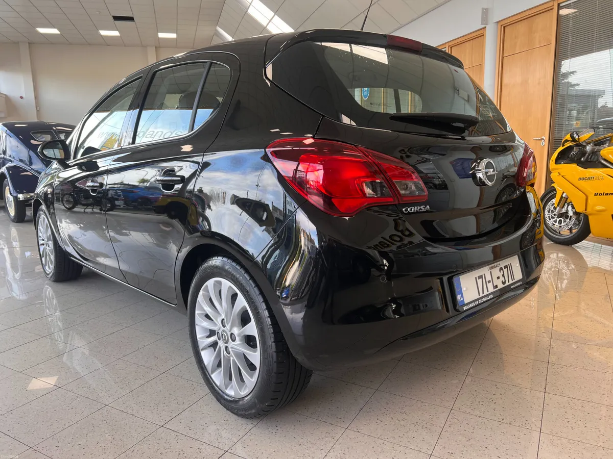 Perfect Top Spec Low Kms Heated Seats & Steering W - Image 2