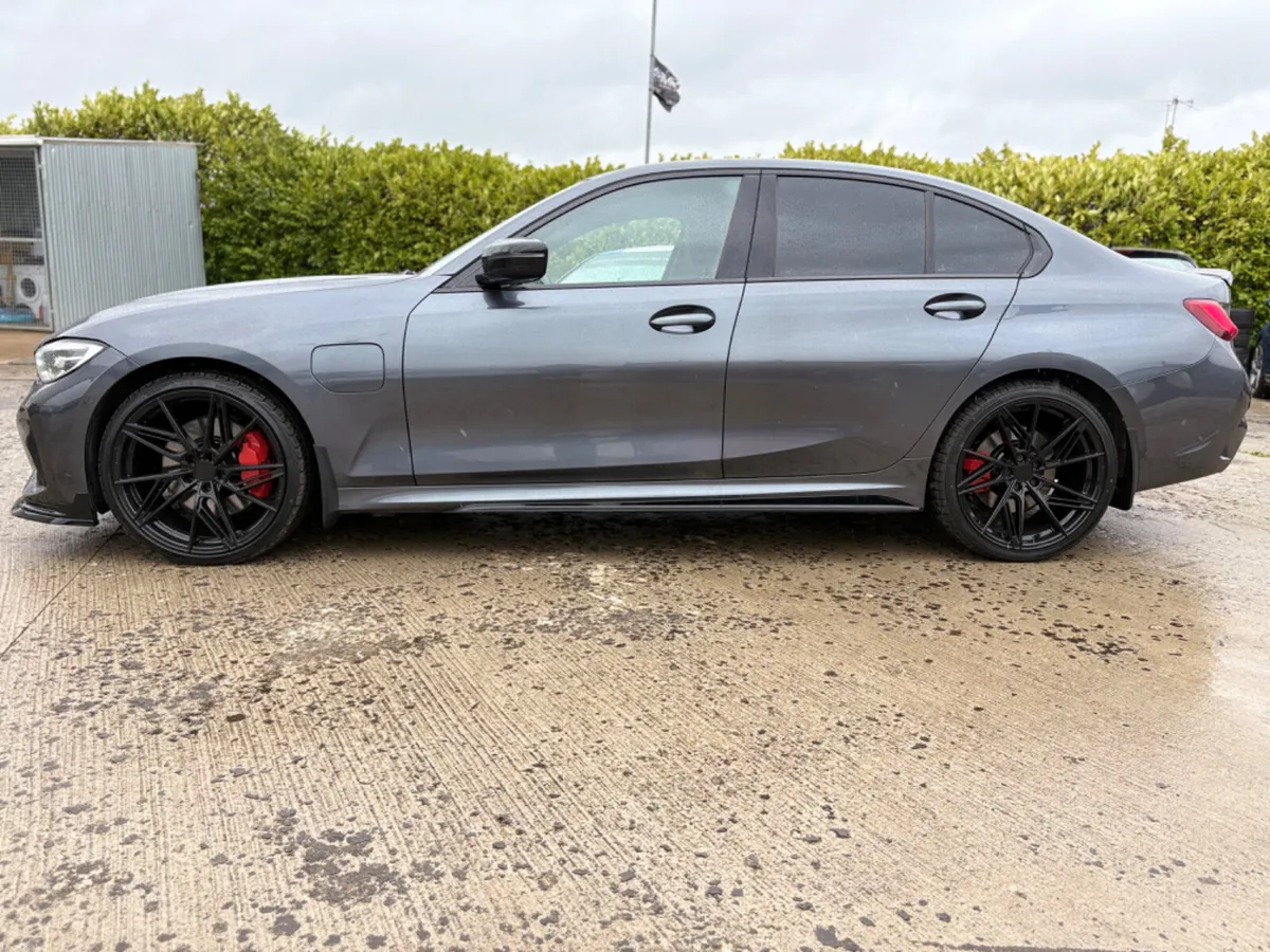 2020 BMW 330 M SPORT AUTO HYBRID - Image 4
