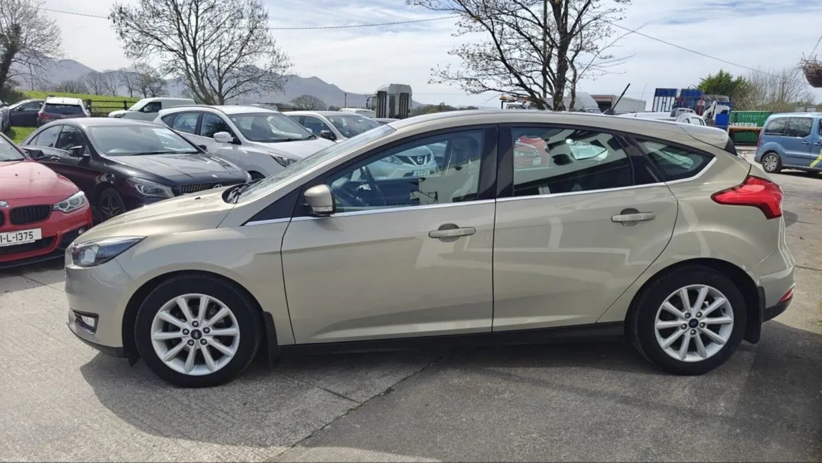 Ford Focus 1.5 TDCi 95PS Titanium - Image 6