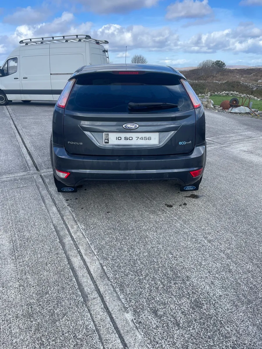 Ford Focus 2010 - Image 3