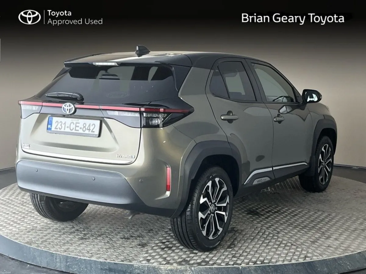 Toyota Yaris Cross LUNA SPORT Hybrid - Image 2