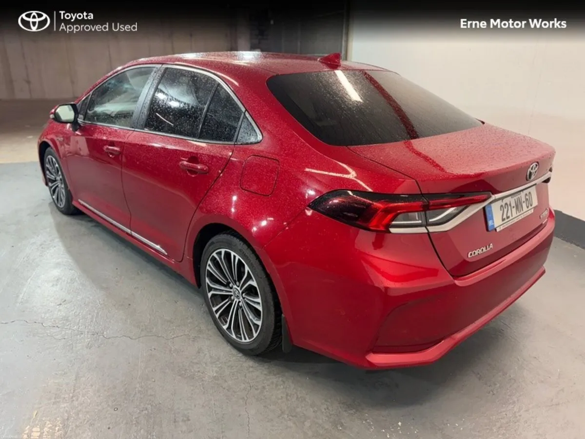 Toyota Corolla COROLLA HYBRID LUNA SPORT*REDUCED B - Image 3