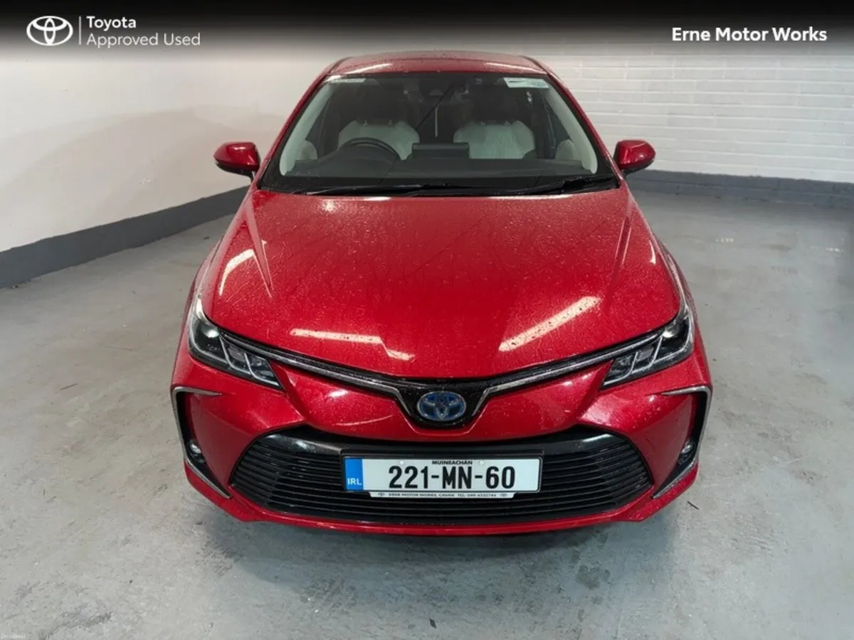 Toyota Corolla COROLLA HYBRID LUNA SPORT*REDUCED B - Image 5