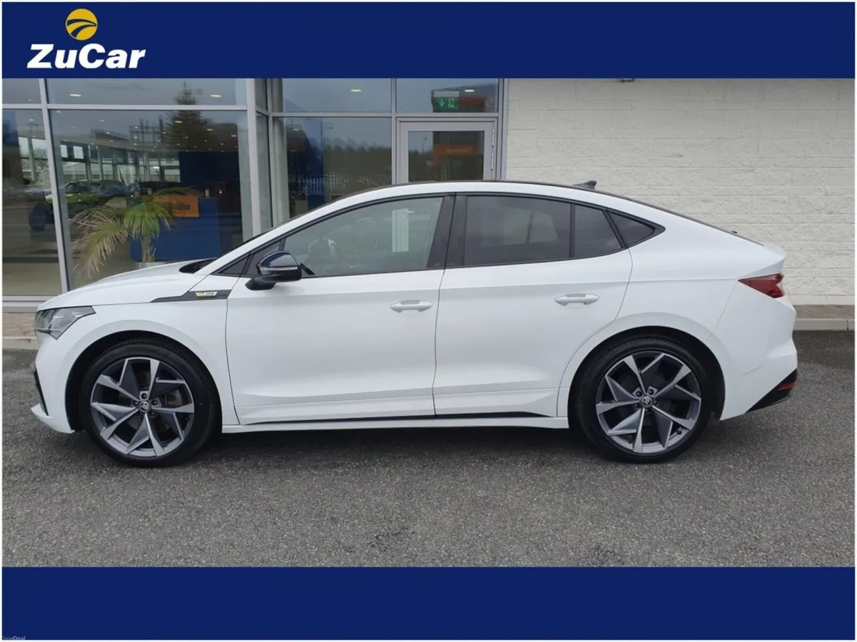 Skoda Enyaq VRS Pan Roof 80x 4WD 82kWh Auto - Image 5