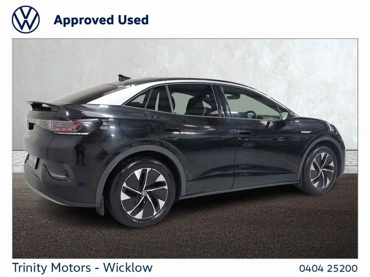 Volkswagen ID.5 ** PRO STYLE *** 77kWh ** 174BHP * - Image 3