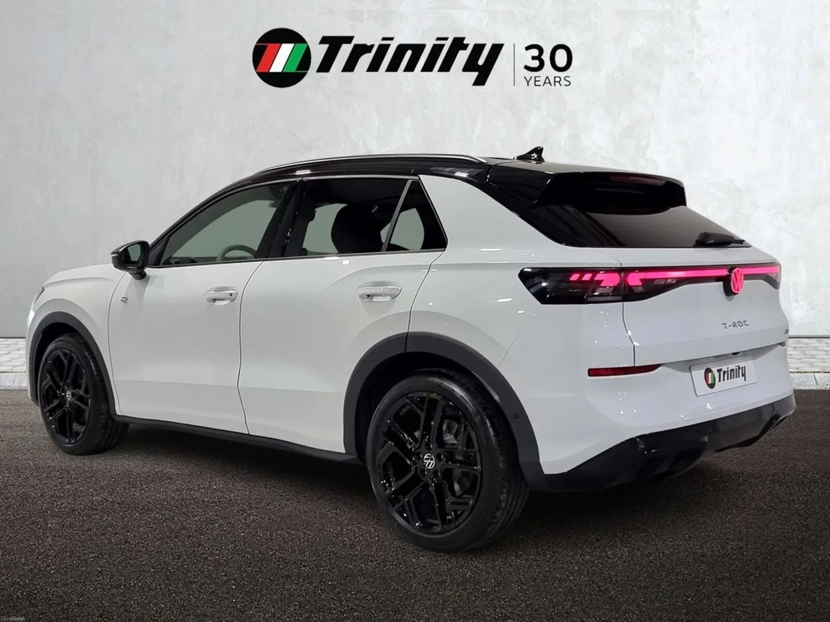 Volkswagen T-Roc **AVAILABLE TO ORDER ** NEW 2026 - Image 3