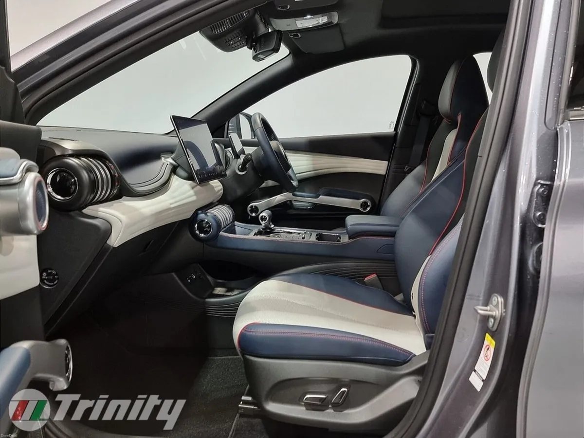 BYD ATTO 3 ** HUGE SPEC ** DESIGN ** 204 BHP ** 60 - Image 4