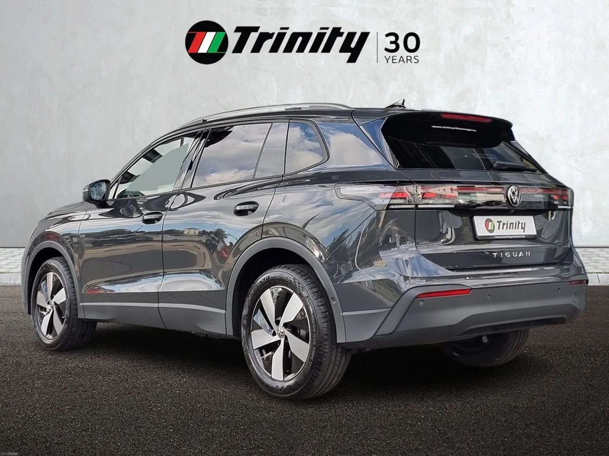 Volkswagen Tiguan ** EDITION 75 DIESEL ** AVAILABL - Image 6