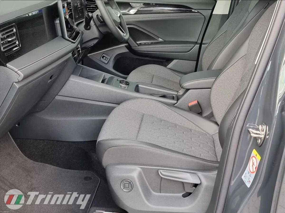 Volkswagen Tiguan ** EDITION 75 DIESEL ** AVAILABL - Image 4