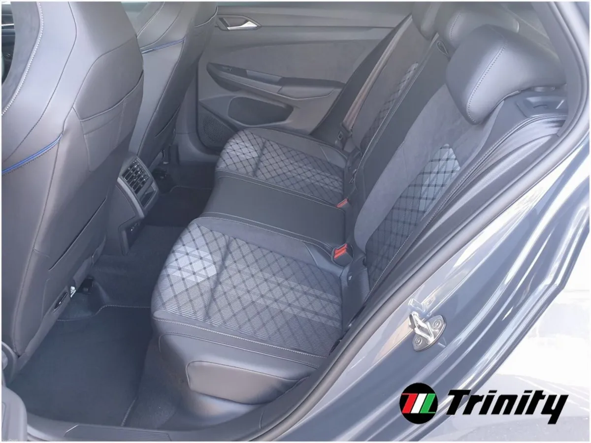 Volkswagen Golf ** AVAILABLE TO ORDER NOW ** R-LIN - Image 6