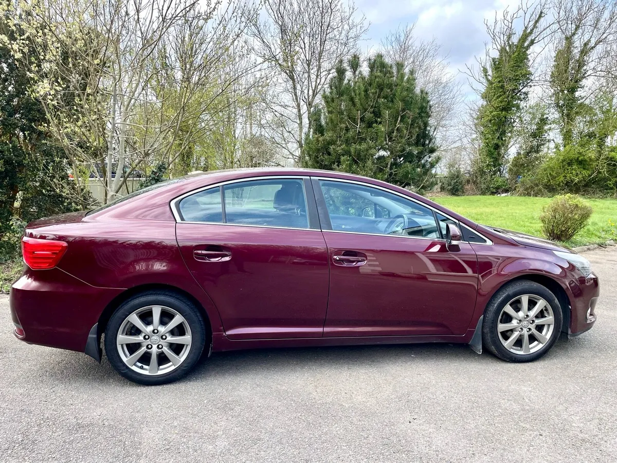 12 Toyota Avansis 2.0 Dsl Nct 5/26 €1895 - Image 4