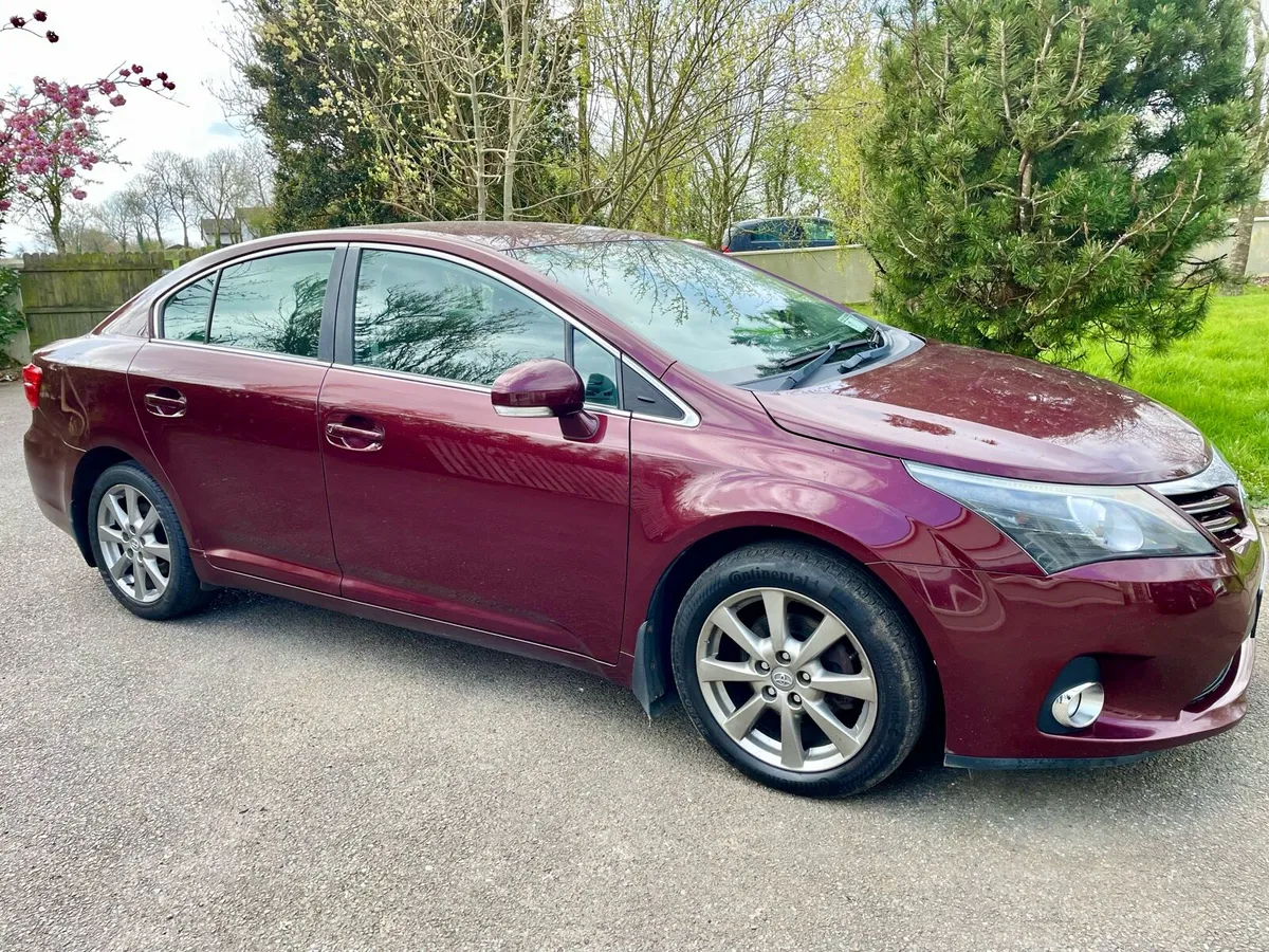 12 Toyota Avansis 2.0 Dsl Nct 5/26 €1895 - Image 3