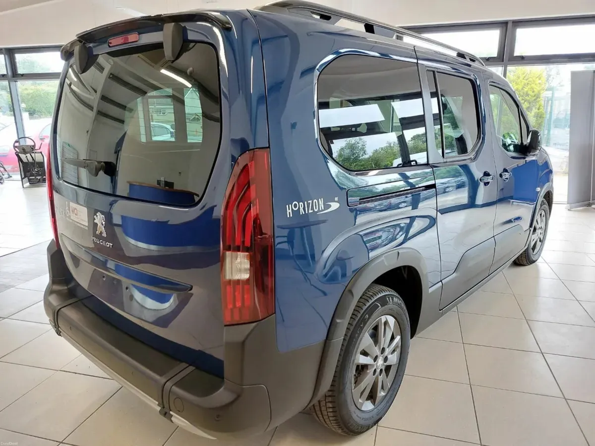 Wheelchair Car 2023 Peugeot Rifter - Image 6