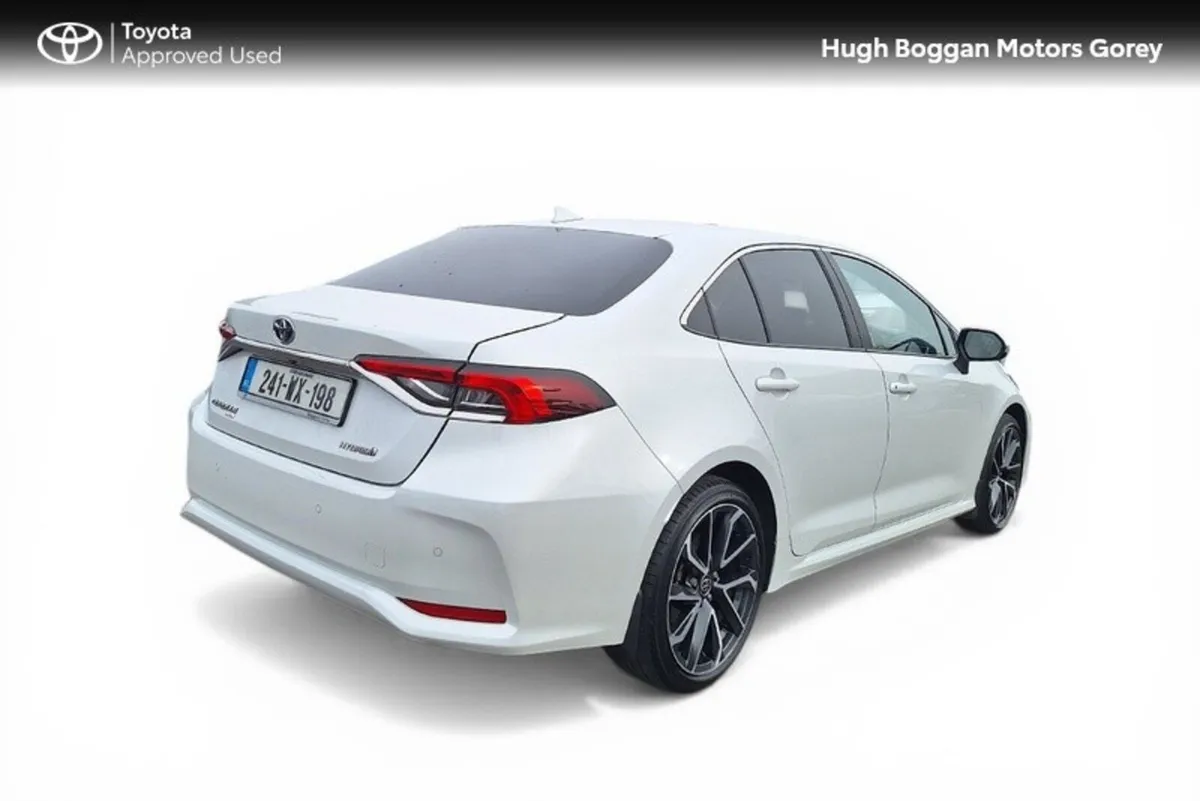 Toyota Corolla COROLLA SOL SALOON - Image 2
