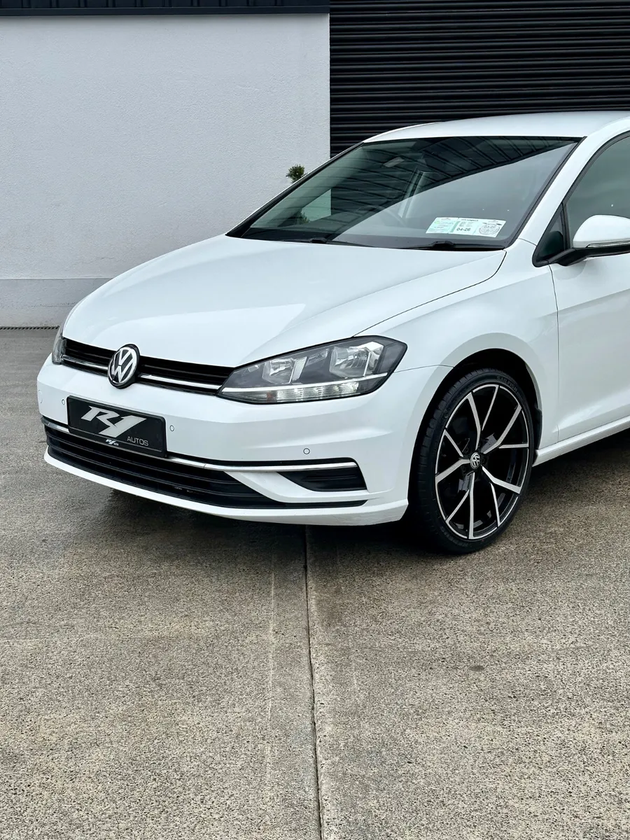 Volkswagen Golf 2018 TDI - Image 2