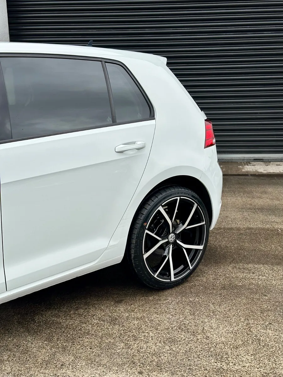 Volkswagen Golf 2018 TDI - Image 3