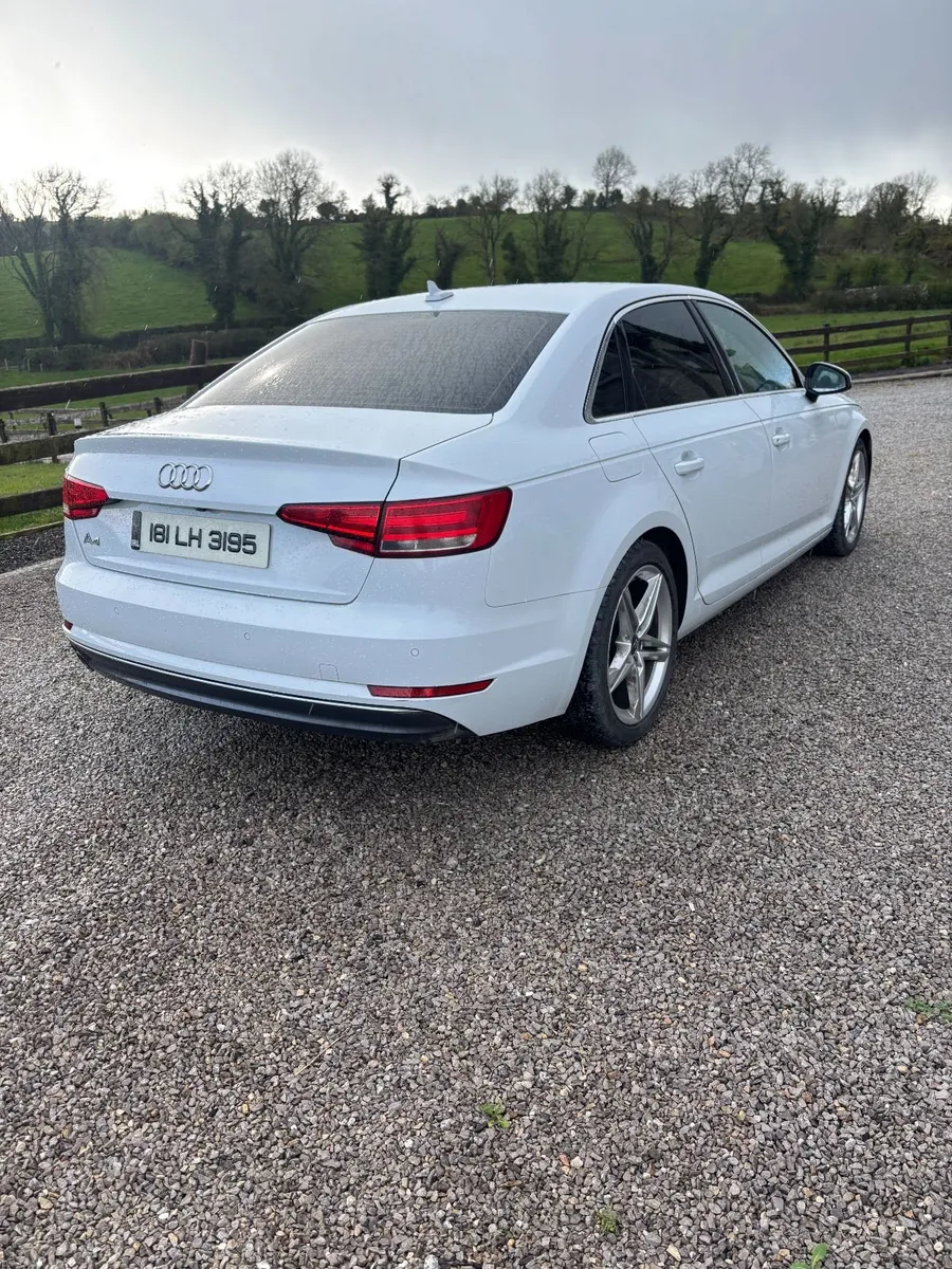 Audi A4 2018 - Image 4