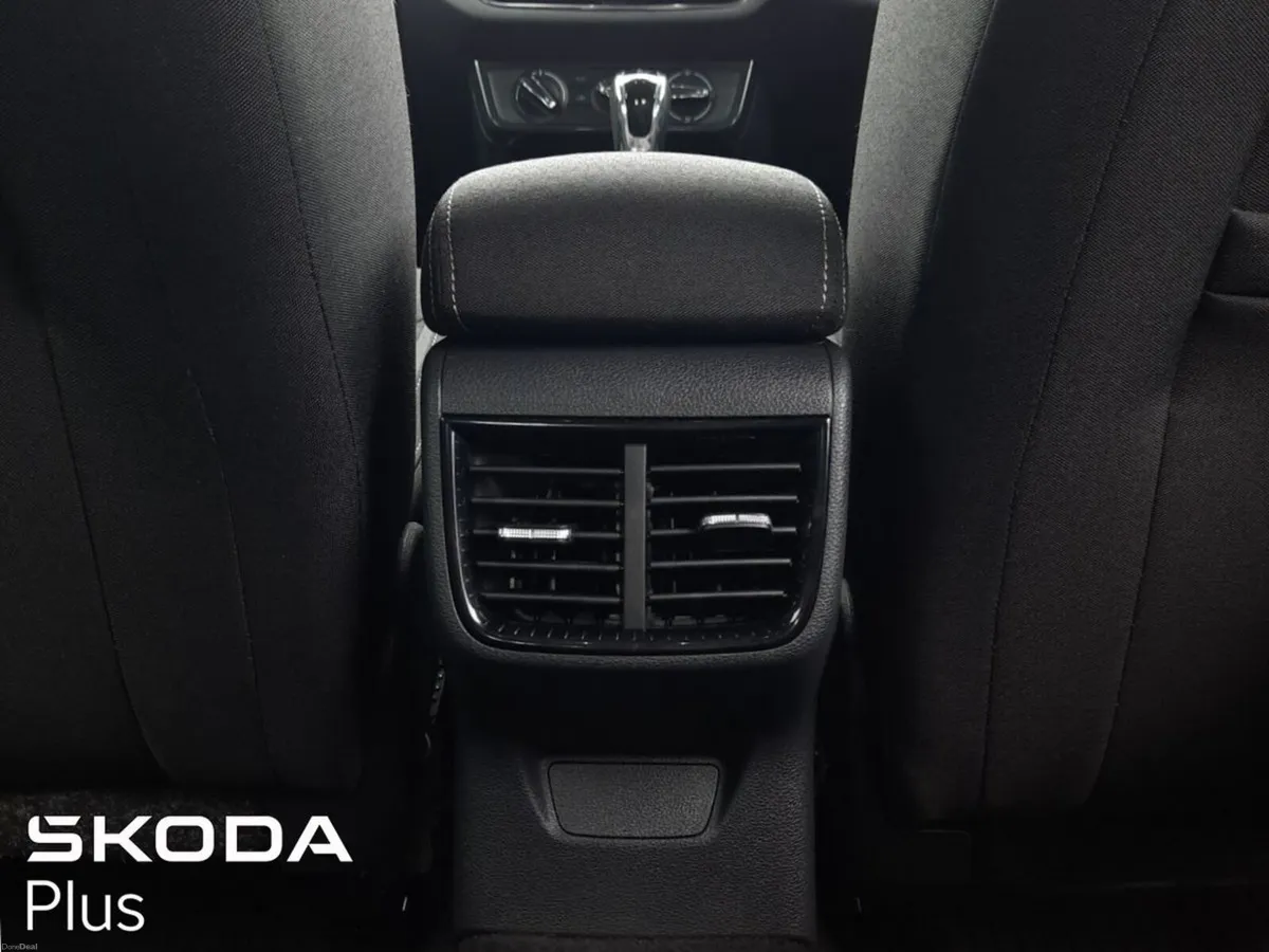 Skoda Fabia **INCREDIBLE VALUE**EXCLUSIVE COLOUR** - Image 4