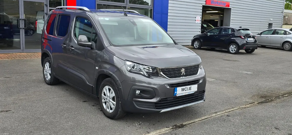 Wheelchair Accessible 2022 Peugeot Rifter - Image 1