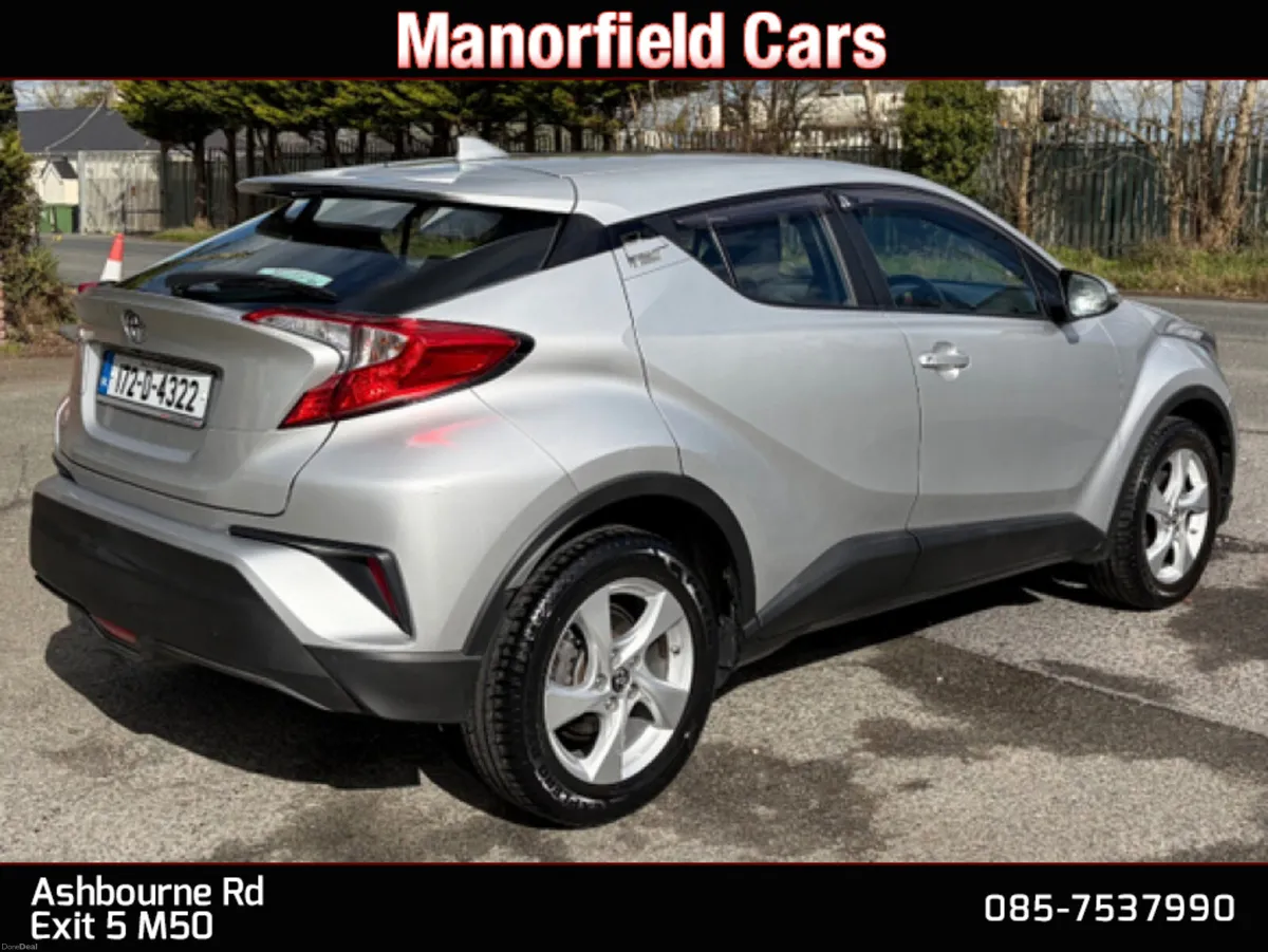 2017 172 Toyota C-HR Luna 1.2 Turbo Petrol SUV - Image 4