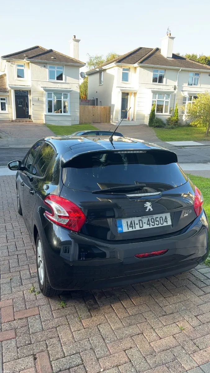 Peugeot 208 2014 - Image 2