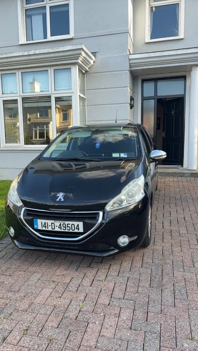 Peugeot 208 2014 - Image 1