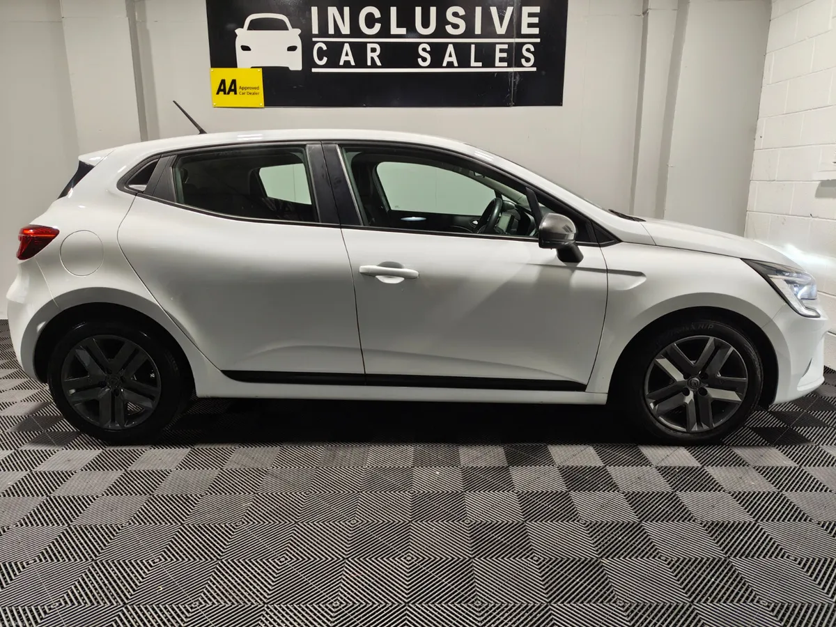 Renault Clio 2022 DYNAMIQUE EDITION SPEC EXTRAS - Image 4