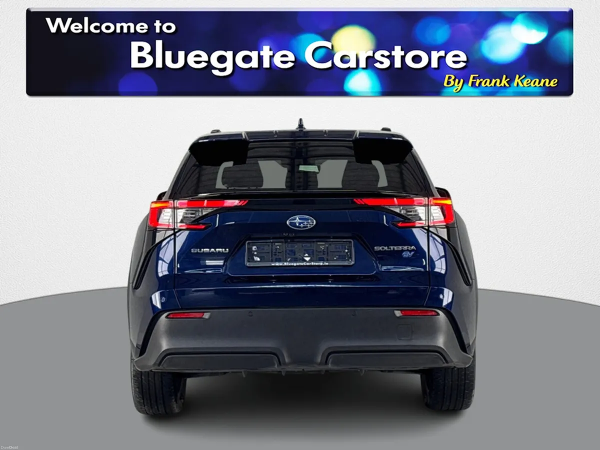 Subaru Solterra TOURING EV AWD**DUAL PANORAMIC ROO - Image 4