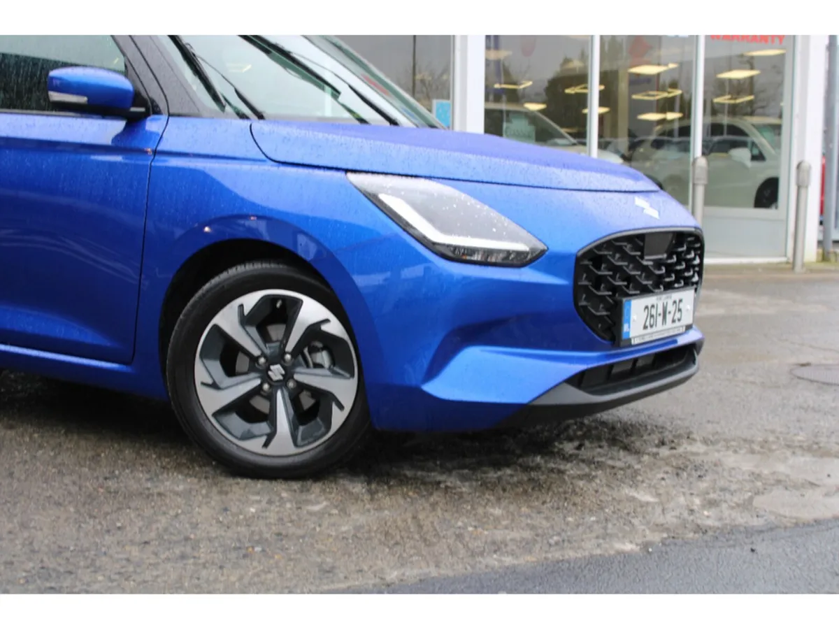 Suzuki Swift 1.2 HYBRID ULTRA CVT 5DR - Image 5