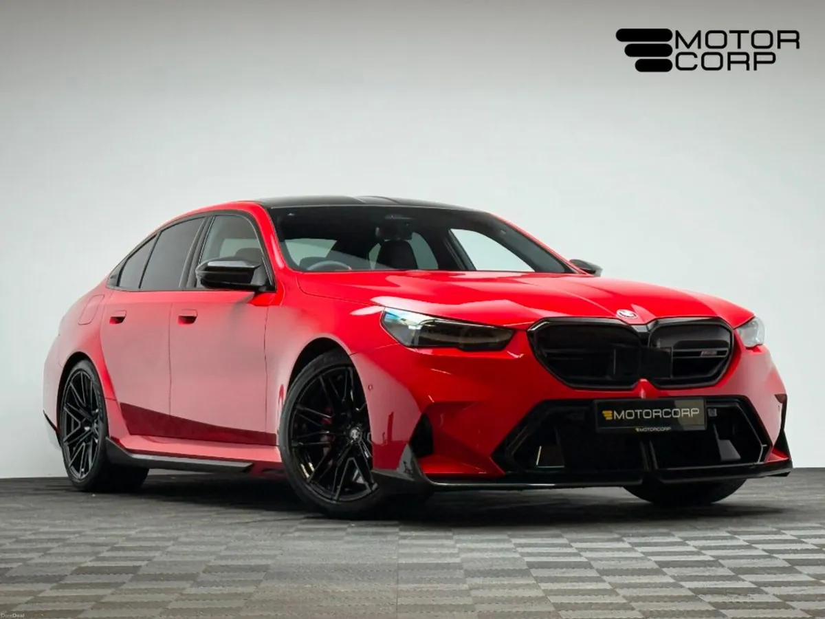 BMW M5 M5 4.4 PHEV 727HP HELLROT RED - Image 1