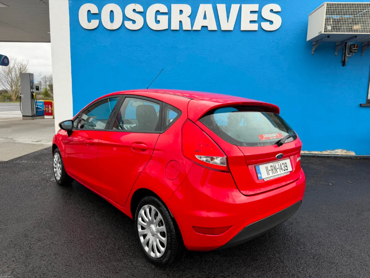 Ford Fiesta 1.25 Edge 82PS 5DR * BLUETOOTH / AIR C - Image 4