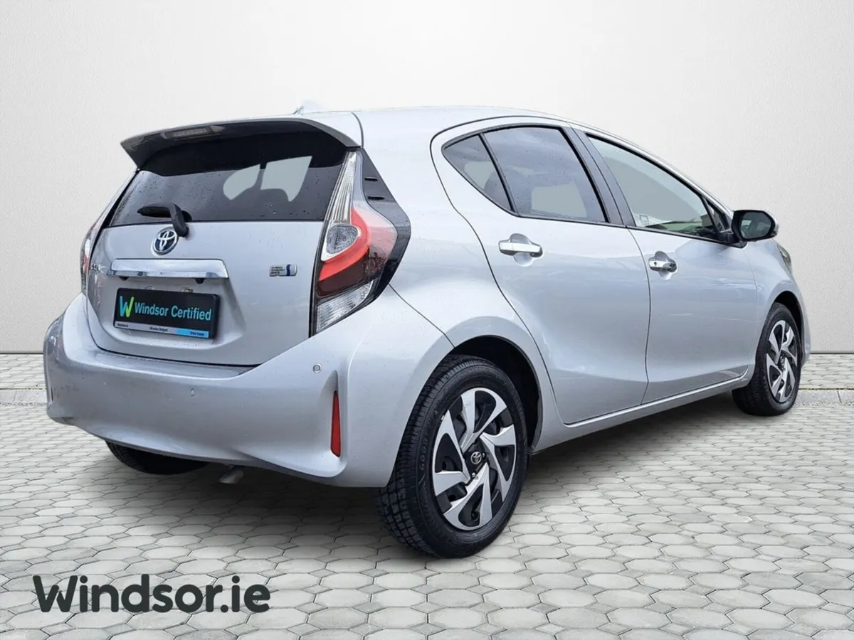 Toyota Aqua HYBRID AUTO S-STYLE BLACK - Image 2